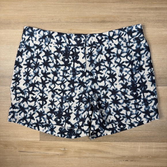 J. Crew Pants - NWOT J. Crew Blue and White Patterned Linen Shorts, Size 0